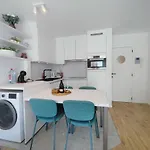 Nieuw Modern Vlakbij * Oostende