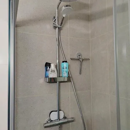 Apartamento Nieuw Modern Vlakbij