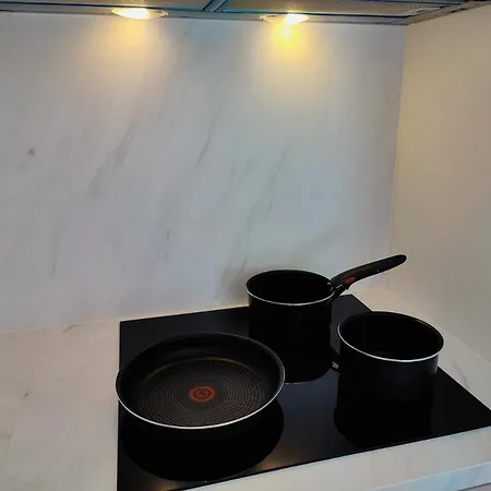 Apartamento Nieuw Modern Vlakbij